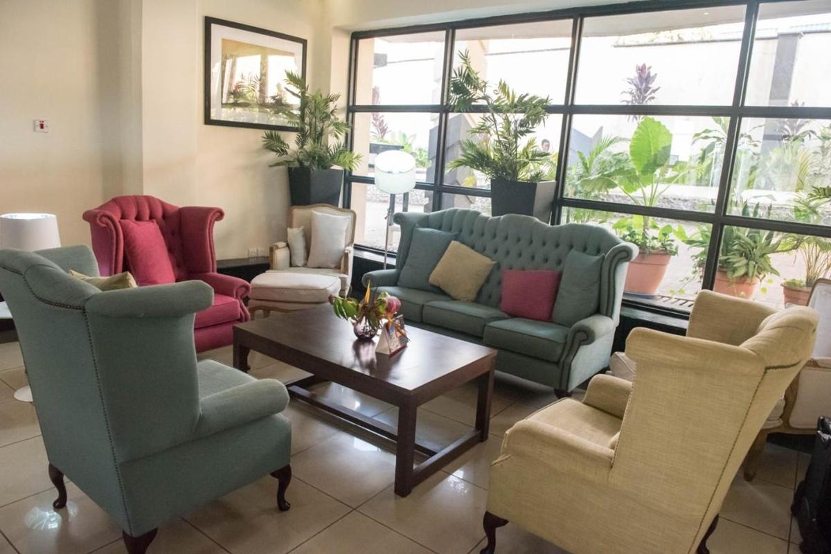 מלון Golden Tulip Essential Kimbima פריטאון מראה חיצוני תמונה